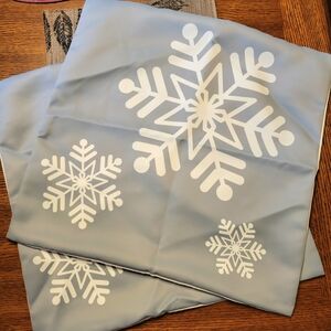 Snowflake Pattern Holiday Pillow Covers - Gray